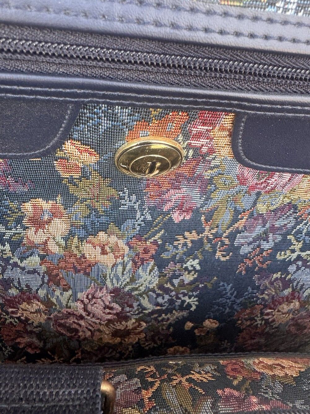 Vintage Jaguar 2 Piece Floral Tapersty Luggage Set - Picture 5 of 16